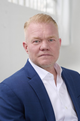 Photo of Jeffrey Adams